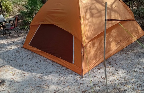 Chiefland RV Rental | Cozy campground in welcoming Chiefland with WiFi