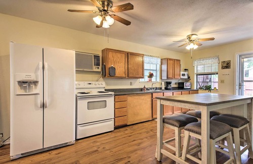 Canyon Lake Apartment | Cozy Canyon Lake Cottage: 1 Mi to Guadalupe River!