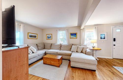 West Chatham House | Cozy Cape Time
