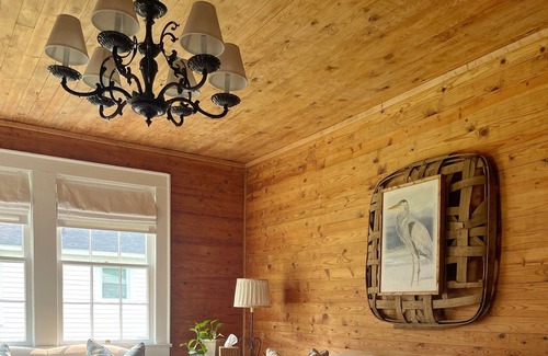 Chesnee Cottage | Cozy Carolina Cottage, 1940s nostalgia, firepit & patio