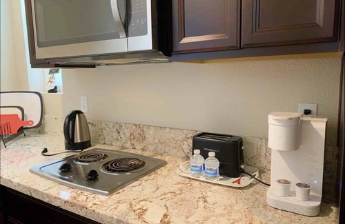 Tracy Apartment | Cozy Casita/private entrance in Mountain House