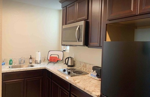 Tracy Apartment | Cozy Casita/private entrance in Mountain House