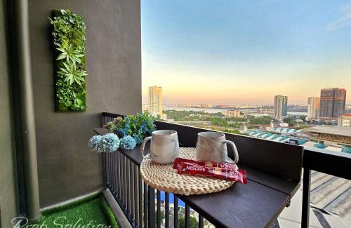 Central District Apartment | Cozy Central City 4BR Suite near JB CIQ 12Pax