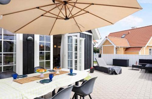 Middelfart Villa | Cozy, Central House Near The Sea