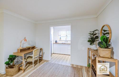 Kangaroo Point Apartment | COZY Central Kangaroo Point Pad