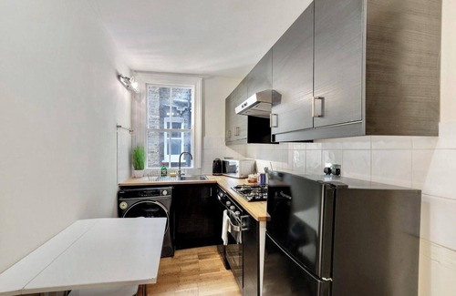 Fulham Broadway House | Cozy Central London Home 2 Bed/Free Wi-Fi