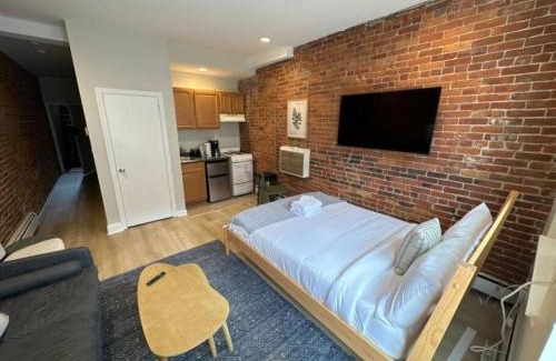 Prudential - St. Botolph Apartment | Cozy Central South End Studio