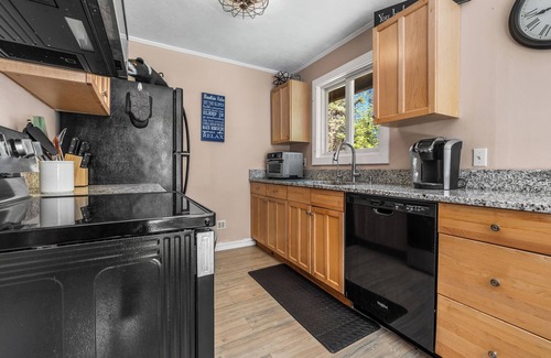 Stratton and Bromley Ski Areas House | Cozy Chalet 12 Min to Stratton, 7 Min to Bromley & 15 Min to Manchester