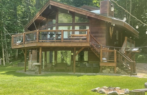 Plymouth Ski Chalet | Cozy Chalet Perfect for Ski and Summer Fun