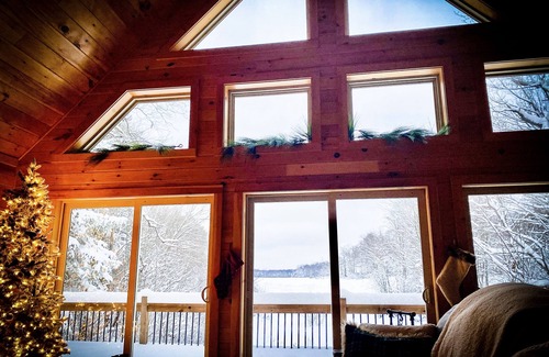 Richland Ski Chalet | Cozy Chalet retreat on Lake Pennock