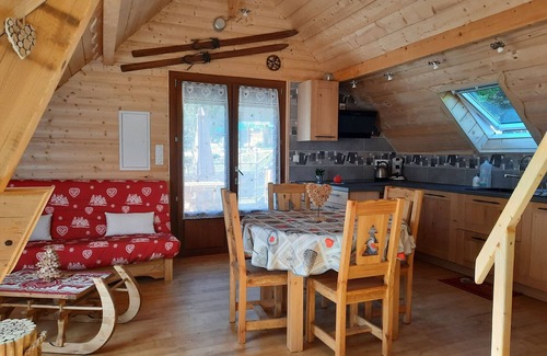 Gedre Ski Chalet | Cozy Chalet with Magical Mountain Views – Perfect for Families or Friends
