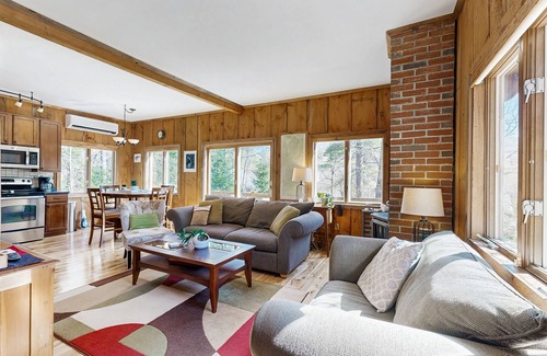 Greenwood Ski Chalet | Cozy Chalet with Modern Comforts and Mountain Adventure Awaits
