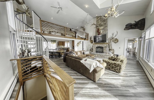 Ellicottville Ski Chalet | Cozy chalet with stunning views. Steps to slopes, ropes, golf and hiking trails