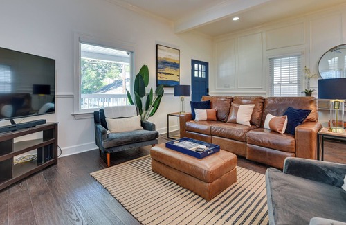 Third Ward House | Cozy Charlotte Retreat w/ Deck & Fire Pit!