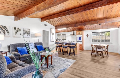 La Habra House | Cozy Charm! Fully Furnished Retreat OC + LA