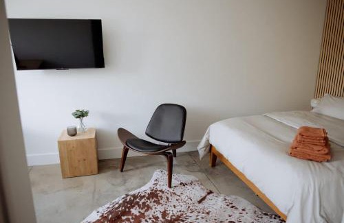 West Hollywood Bed & Breakfast | Cozy Charm in West Hollywood