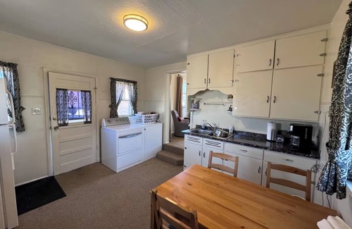 Louisville House | Cozy, Charming, Historic Stay at The Railyard Louisville - Walk to Downtown!