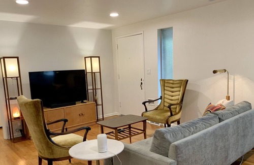 Phinney Ridge House | Cozy Charming Light Filled Home in Ballard