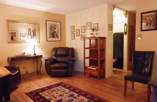 Happy Valley Apartment | Cozy, charming retreat close to WWU and Fairhaven