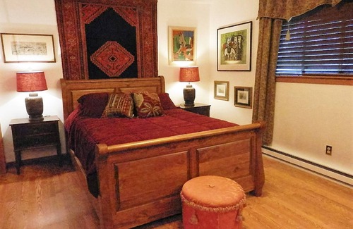 Happy Valley Apartment | Cozy, charming retreat close to WWU and Fairhaven