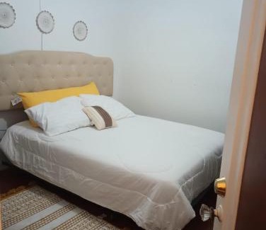 Detroit House | Cozy- Chic room in a very quiet area