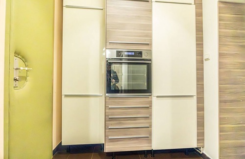Matzleinsdorf Apartment | Cozy City Center Retreat 2BR Apt. Homelike Comfort
