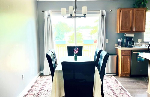 Cutlerville House | Cozy & clean 4BD house in Grand Rapids