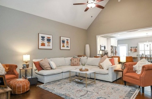 Cleveland Condo | Cozy Clean Condo in Cleveland