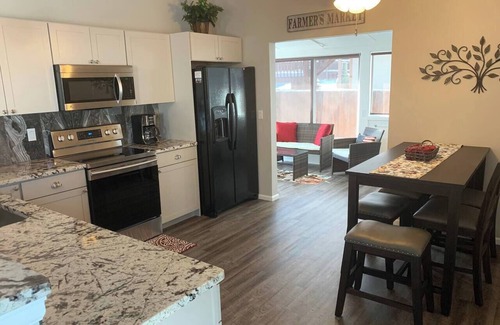 Ralston Valley House | Cozy, Clean & Fully Remodeled – Long Stay Friendly!