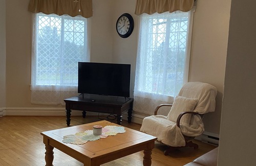 Bark River Apartment | Cozy . Close to Casino & Golf Courses
