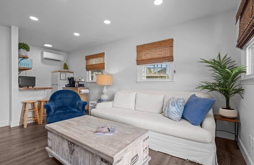 Emerald Isle Apartment | Cozy Coastal Condo — Steps from the Beach, Newly Renovated & Perfectly Charming!