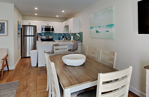 Ono Island Condo | Cozy Coastal Condo with Delightful Upgrades – Quick Walk to the Sand