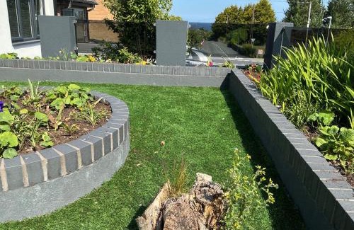 Llanddulas House | Cozy Coastal Retreat in Colwyn bay sleeps 8