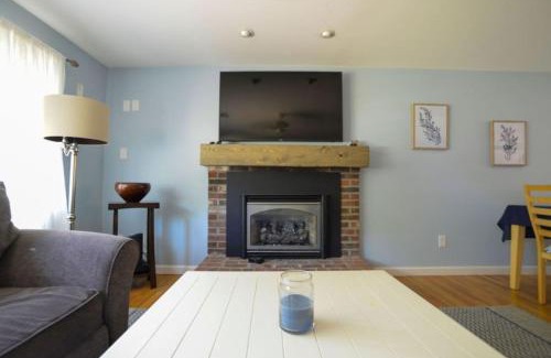 West Dennis House | Cozy Coastal Retreat West Dennis - 3 bedroom