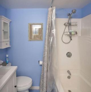 West Dennis House | Cozy Coastal Retreat West Dennis - 3 bedroom