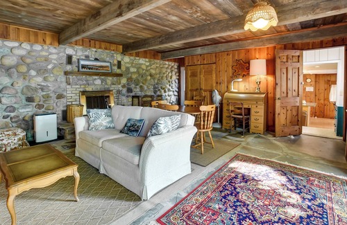 Scottsburg Cottage | Cozy Cohocton Cottage w/Private Beach & Deck!