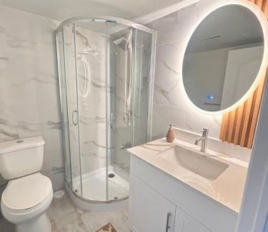 Halton Regional Municipality House | Cozy, Comfort, Convenience