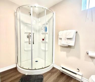 Moncton Apartment | Cozy Comfort Stay Moncton - 2 Bedrooms with Kitchen and Parking