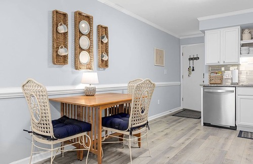 North Myrtle Beach Condo | Cozy, comfortable and freshly renovated oceanfront condo.you're gonna love it!