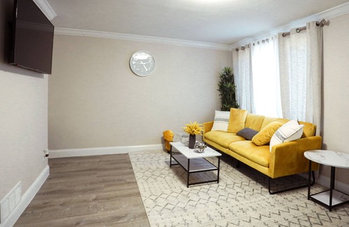Downtown Baltimore House | Cozy & Comfortable Baltimore Home
