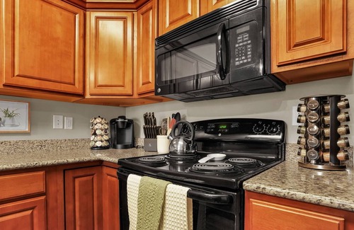 South Jordan Apartment | Cozy Comfortable Stay with Swimming Pool!