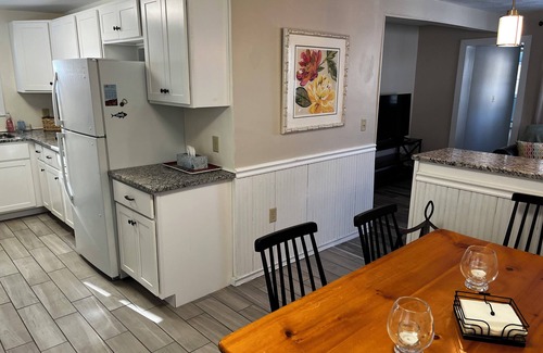 Williamstown House | Cozy Comfortable Three Bedroom Home in charming Williamstown