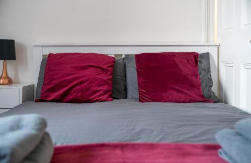 Wood Green Apartment | Cozy & comfy Woodgreen Station Apartment 2BR 2mins to Metro 20mins to Central London