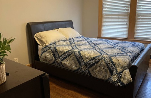 University Circle Condo | Cozy Condo - 5 min drive to Cleveland Clinic, UH, CWRU