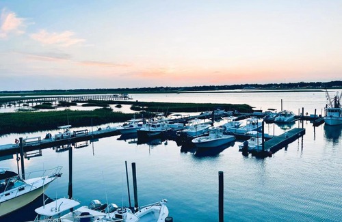 Gulf Stream Estates Apartment | Cozy Condo, Beach Access, Dock, Pool, Sunsets