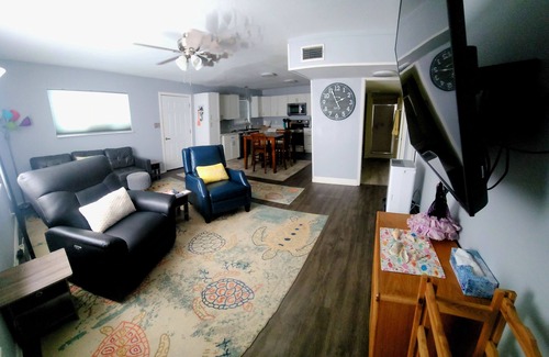 Port Mansfield Condo | Cozy Condo Centrally Located! 1 night or a month! Fully furnished.