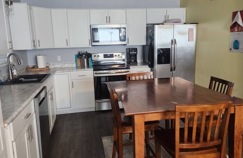 Port Mansfield Condo | Cozy Condo Centrally Located! 1 night or a month! Fully furnished.