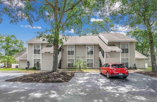 Little River Condo | Cozy Condo - Close to Cherry Grove Beach!