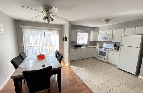 East Haven Condo | Cozy condo close to downtown New Haven