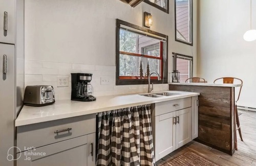 Truckee Condo | Cozy Condo in Truckee